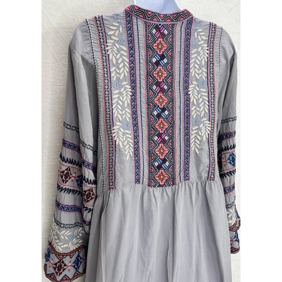 Johnny Was Workshop Women's Embroidered Gray Size Large Silk Dress READ - Picture 9 of 16